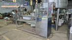 Seladora autom�tica de potes frascos copos com selo pl�stico Engemaq 900 potes por hora