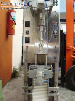 Envasadora autom�tica para leite Emil