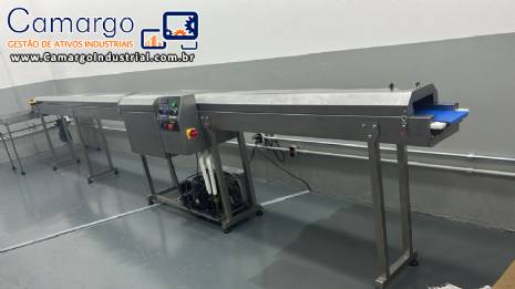 Cobrideira com t�nel de resfriamento de chocolate coberturas AGUIATECH