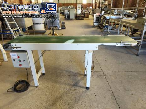 Esteira transportadora com estrutura em a�o carbono CTA Equipamentos