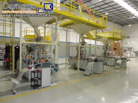 Empacotadora embaladora de embalagens de papel tipo SOS com enfardadeira ECPF-VL Embrapac para pós farinha de trigo milho fubá Empacotadora embaladora de embalagens de papel tipo SOS com enfardadeira ECPF-VL Embrapac para pós farinha de trigo milho fubá